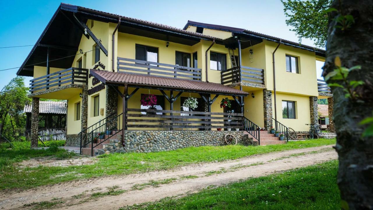 Pensiunea Gradinarilor Cu Ciubar Si Statie De Incarcare Electrica Auto Comanesti  エクステリア 写真