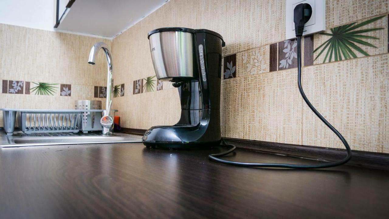 Pensiunea Gradinarilor Cu Ciubar Si Statie De Incarcare Electrica Auto Comanesti  エクステリア 写真